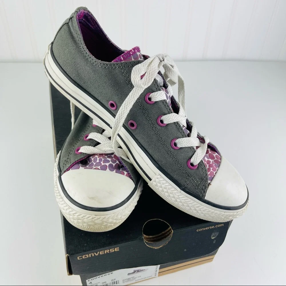 Converse All Star Kids Shoes Size 4 Purple and Gray